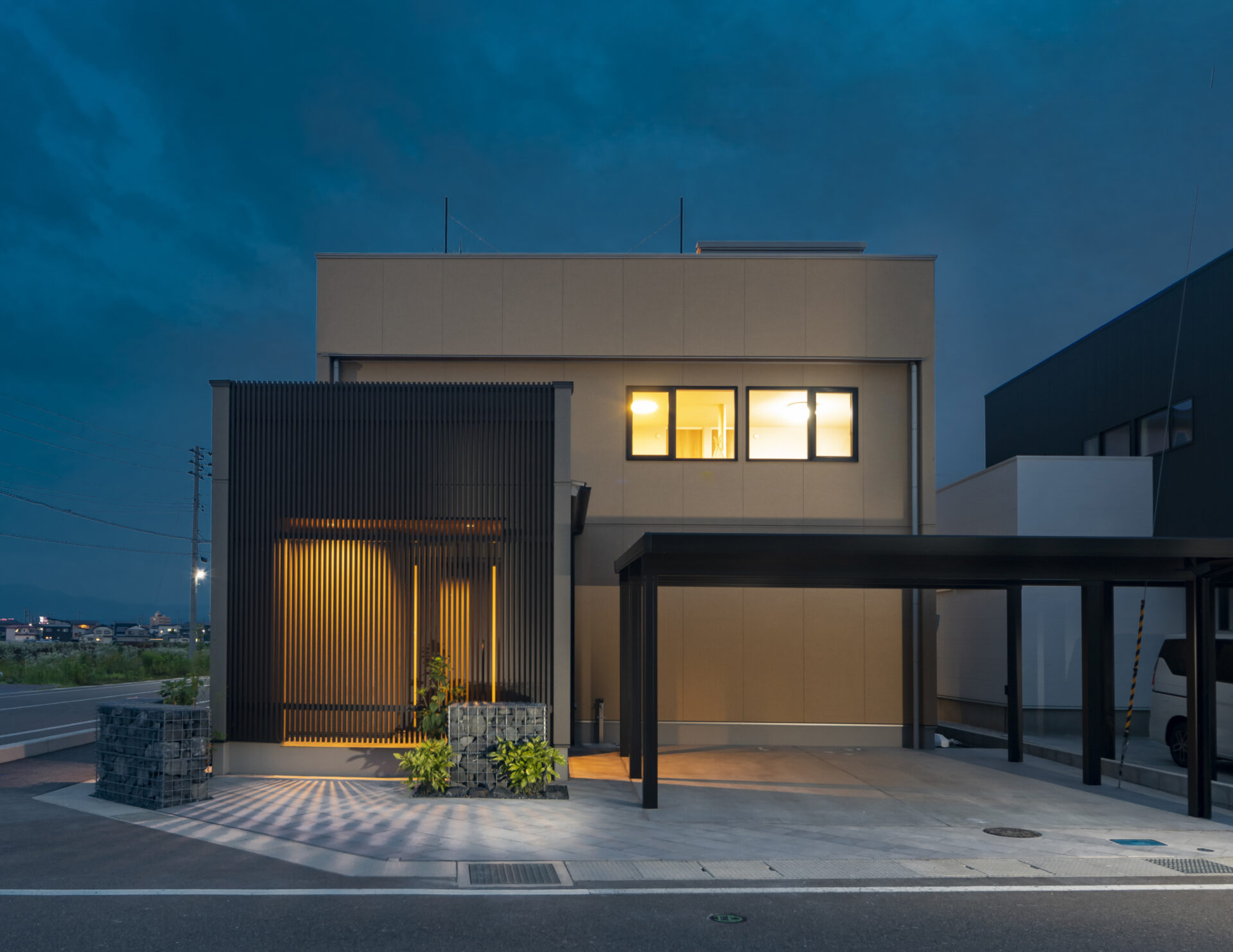 屋上と美しい日本の建築を現代のデザインに生まれ変わらせた和モダンラグジュアリーの邸宅画像-10