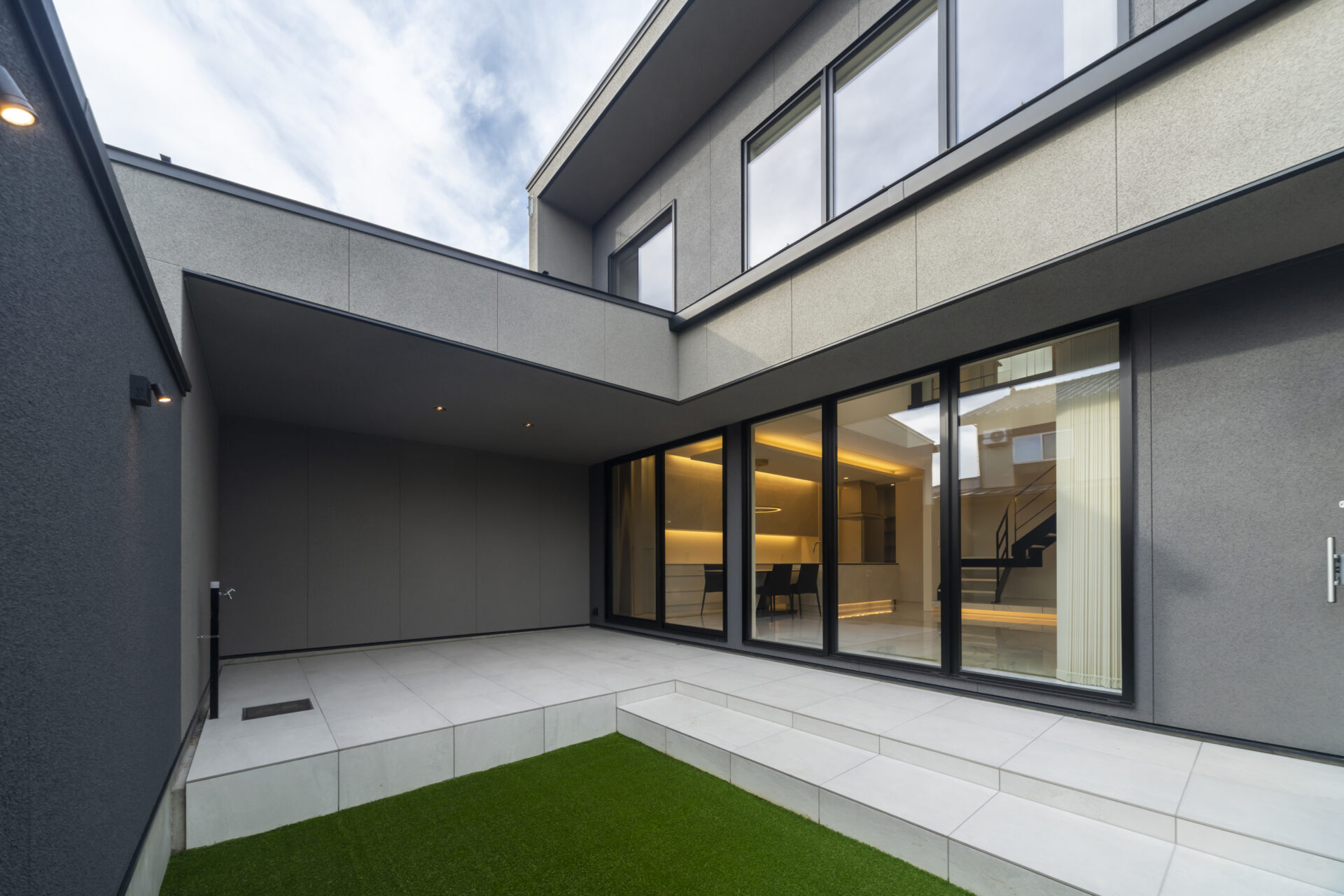 光とプライベートを極める邸宅。画像-3