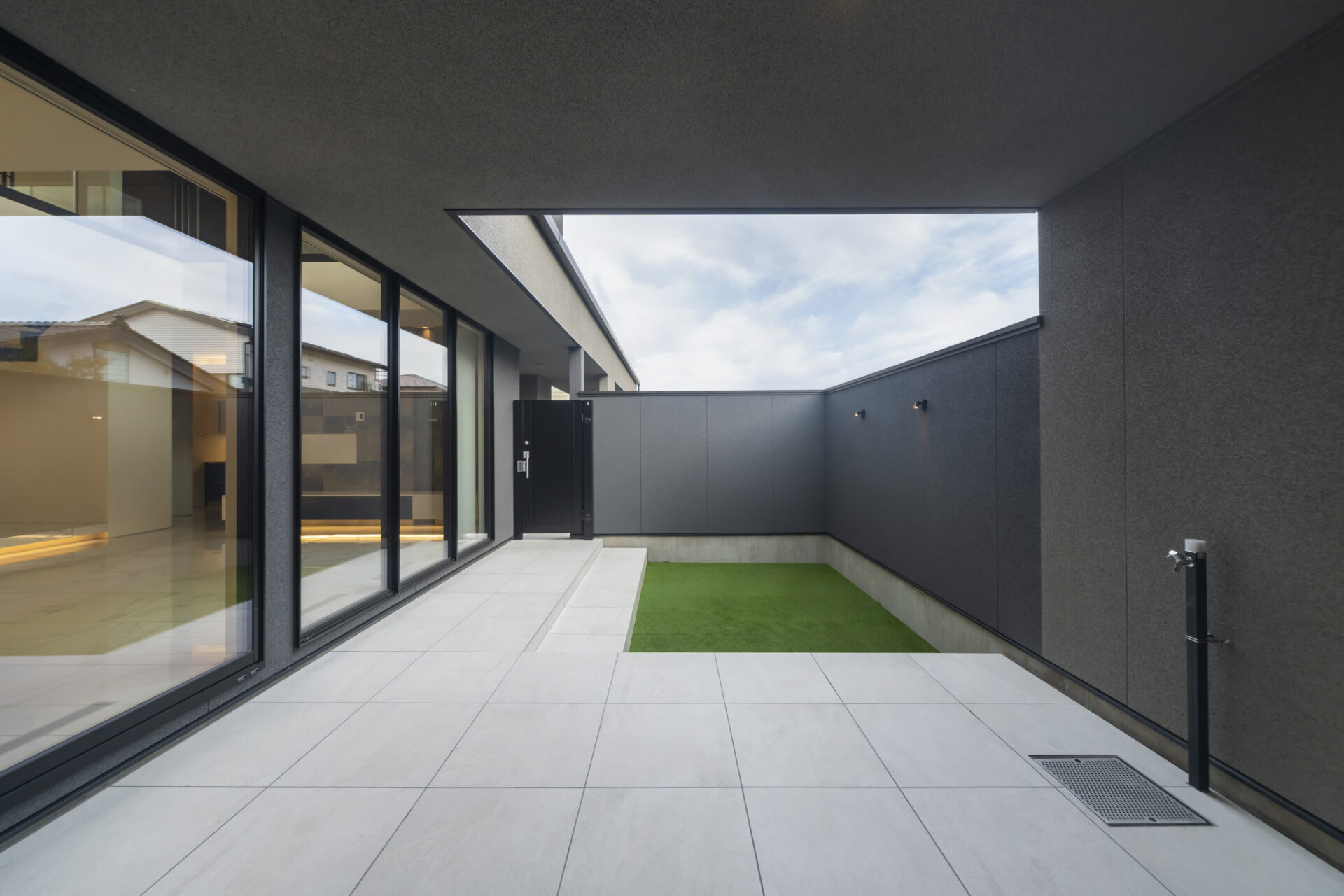 光とプライベートを極める邸宅。画像-4