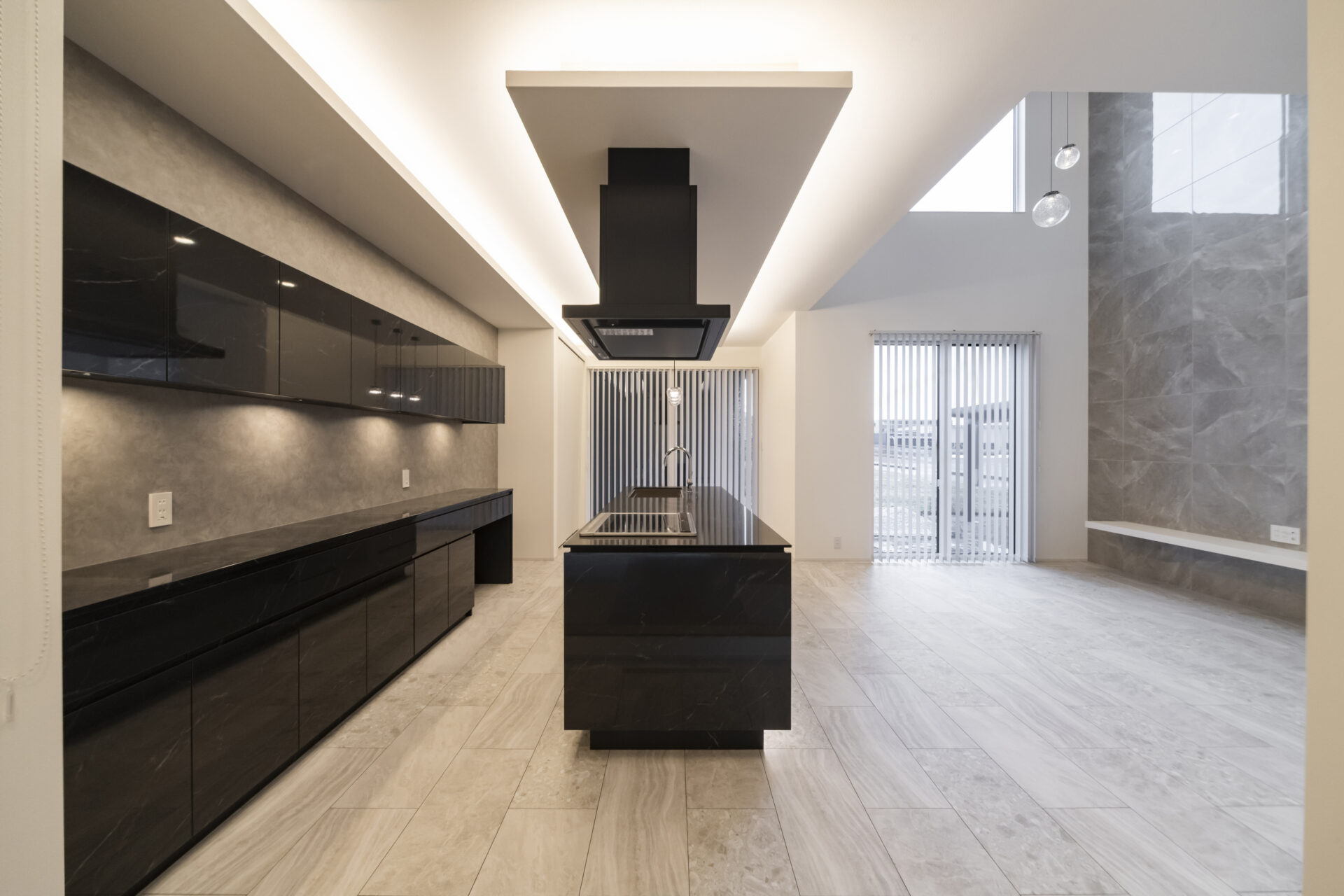 ウチとソトが繋がる、開放の邸宅。画像-12