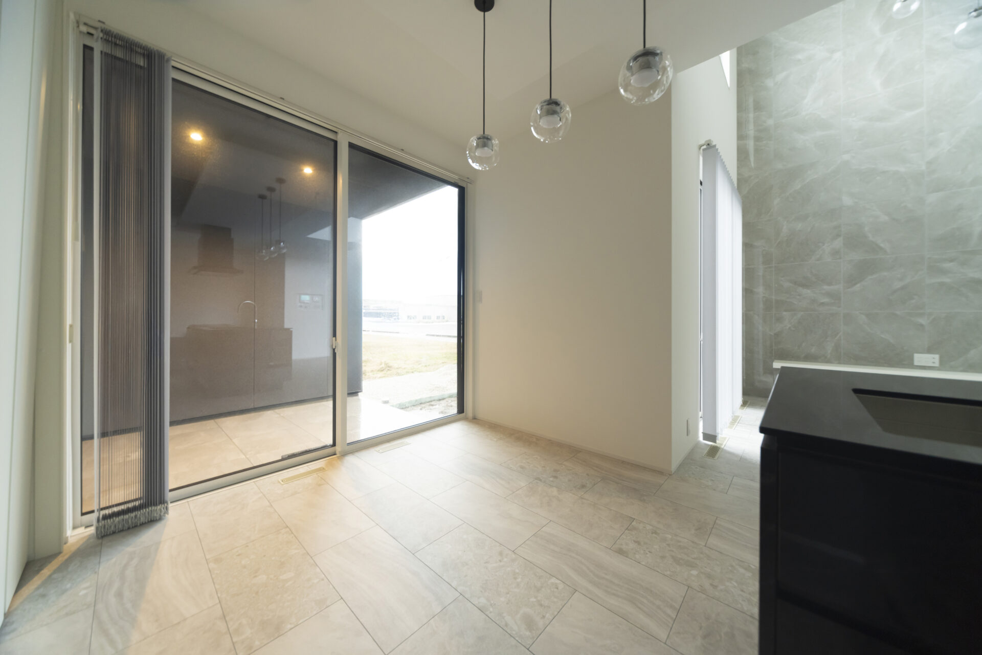 ウチとソトが繋がる、開放の邸宅。画像-13