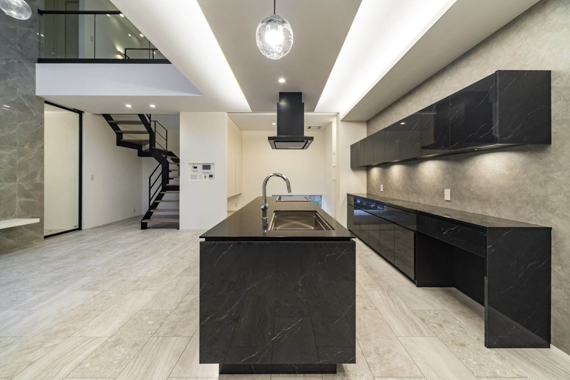 ウチとソトが繋がる、開放の邸宅。画像-9