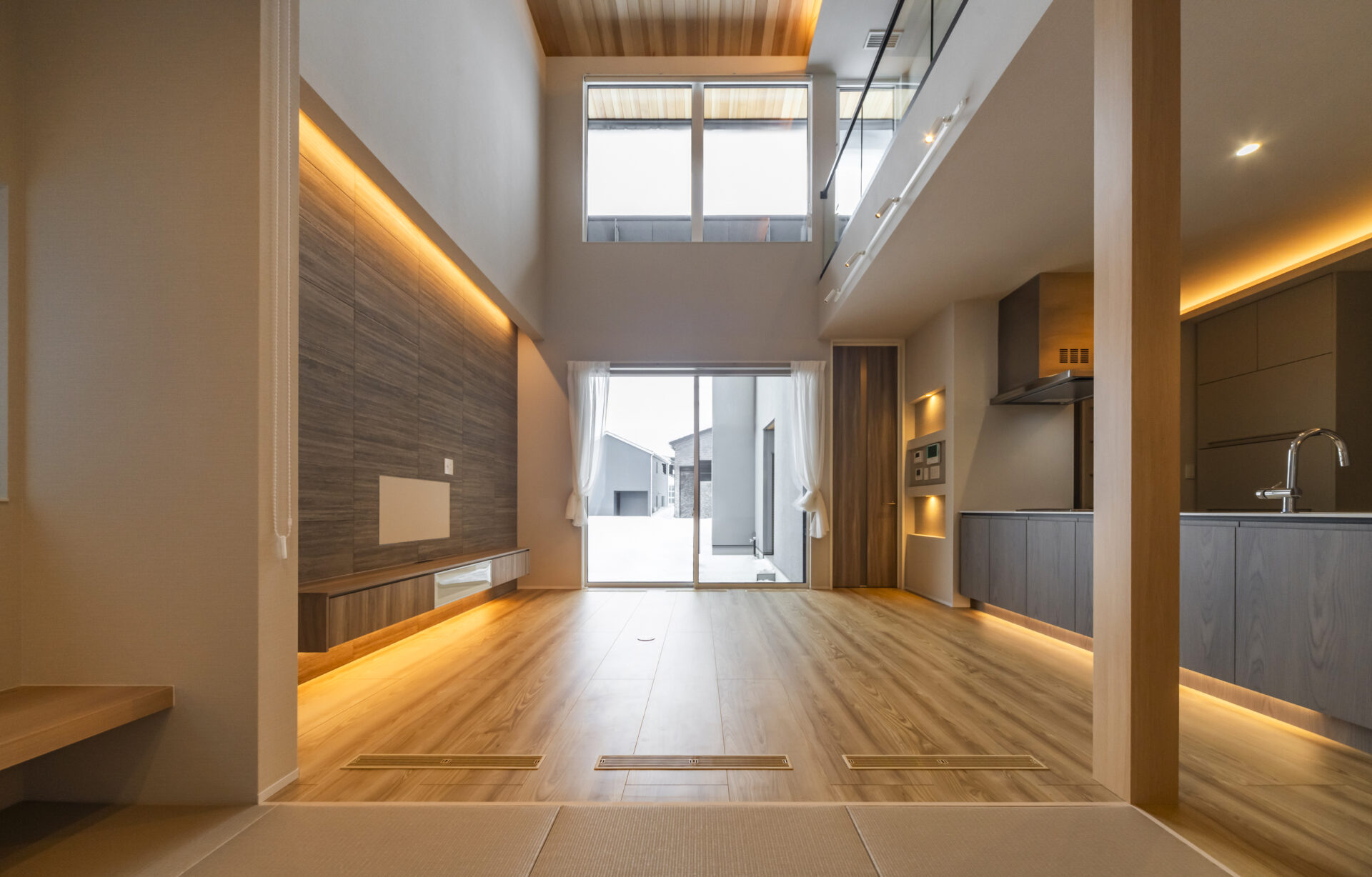 素材の温もりに包まれる、洗練の休息。画像-3